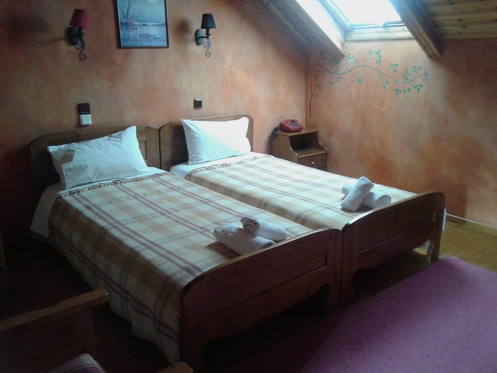 Hotel Koziakas Eláti الغرفة الصورة